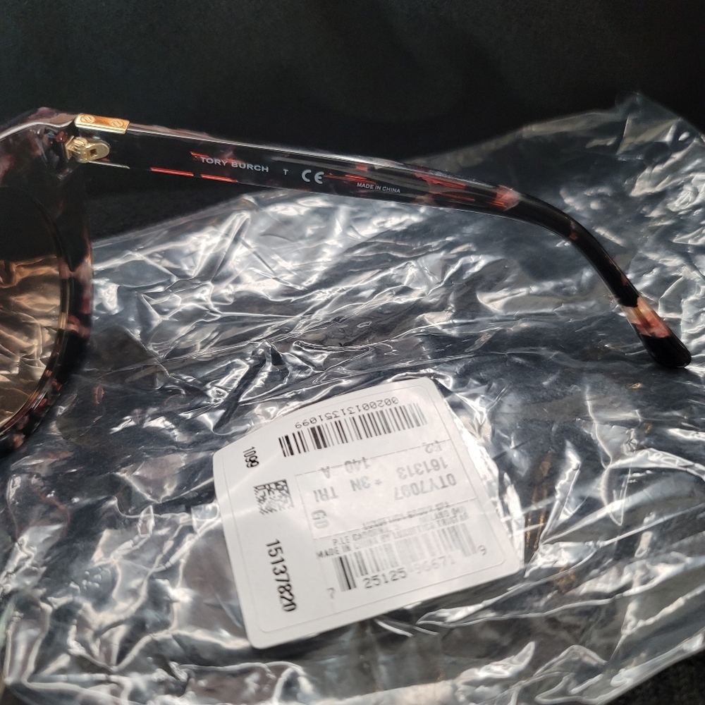 NWT Tory Burch Stunning Pearl Tortoise TY7097 Sunnies Sunglasses - Picture 6 of 7